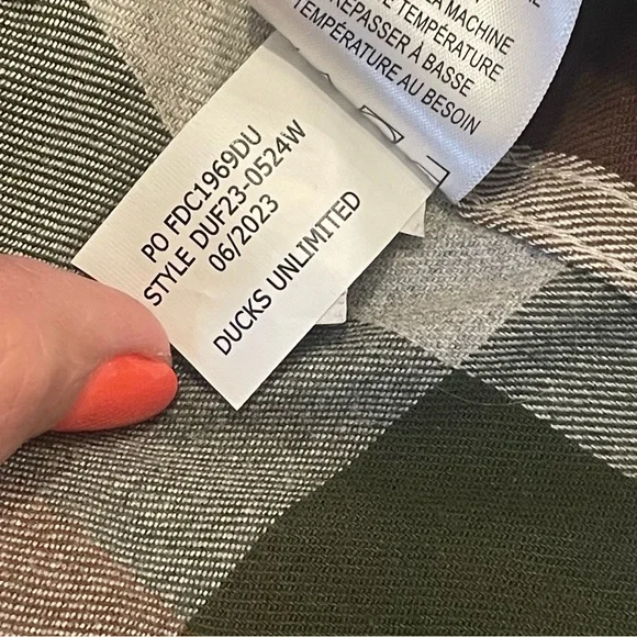 Ducks Unlimited Flannel Shirt Mens Medium Brown Plaid Long Sleeve Button Up NWT - Picture 13 of 13